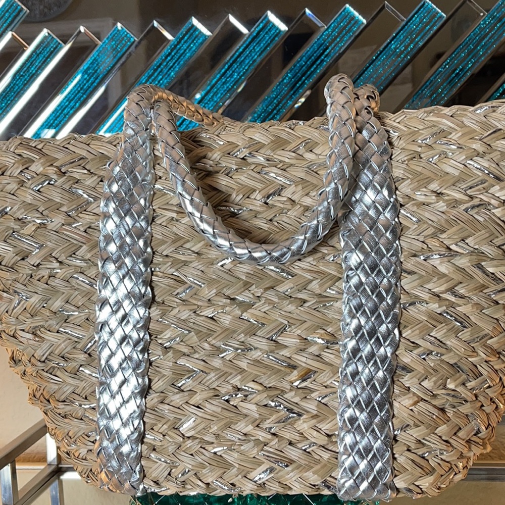 Adorable Straw & Metallic Silver Handle Accents